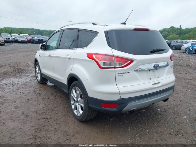 45033061 :رقم المزاد ، 1FMCU9J90FUC39127 vin ، 2015 Ford Escape Titanium مزاد بيع