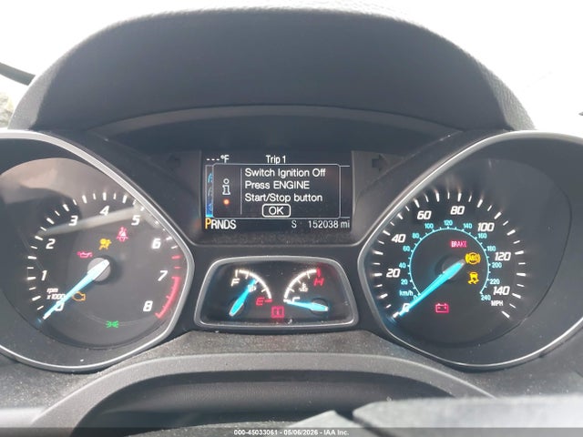 45033061 :رقم المزاد ، 1FMCU9J90FUC39127 vin ، 2015 Ford Escape Titanium مزاد بيع