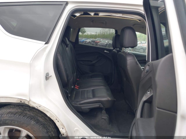 45033061 :رقم المزاد ، 1FMCU9J90FUC39127 vin ، 2015 Ford Escape Titanium مزاد بيع