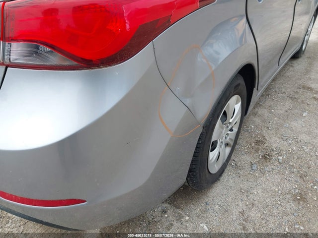 Продажа на аукционе авто 2016 Hyundai Elantra Se, vin: 5NPDH4AEXGH721824, номер лота: 45033078