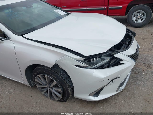 45033088 :رقم المزاد ، 58ADZ1B1XLU066303 vin ، 2020 Lexus Es 350 مزاد بيع