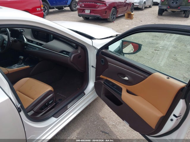 45033088 :رقم المزاد ، 58ADZ1B1XLU066303 vin ، 2020 Lexus Es 350 مزاد بيع
