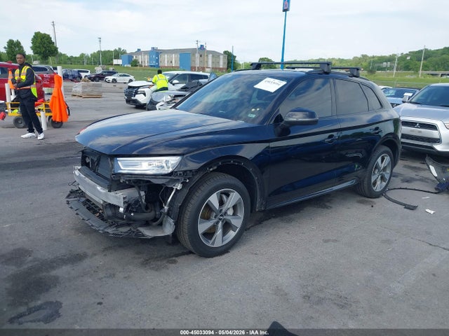 45033094 :رقم المزاد ، WA1ANAFY8L2100827 vin ، 2020 Audi Q5 Premium 45 Tfsi Quattro S Tronic مزاد بيع