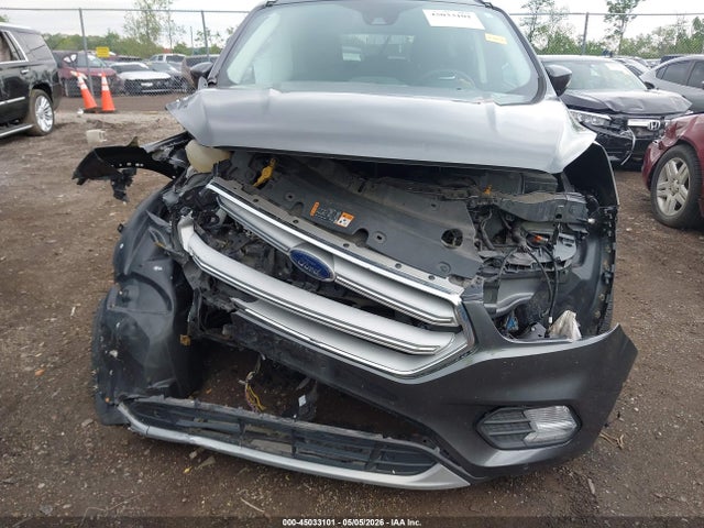 Продаж на аукціоні авто 2018 Ford Escape Titanium, vin: 1FMCU9J98JUB55758, номер лоту: 45033101