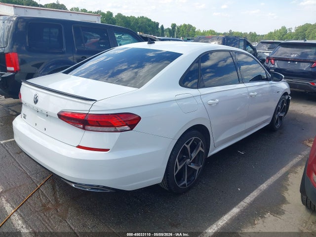 Продаж на аукціоні авто 2021 Volkswagen Passat 2.0t R-line, vin: 1VWMA7A36MC000697, номер лоту: 45033110