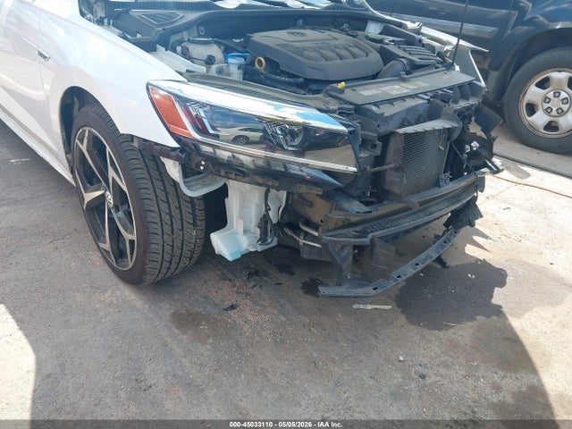 Продаж на аукціоні авто 2021 Volkswagen Passat 2.0t R-line, vin: 1VWMA7A36MC000697, номер лоту: 45033110