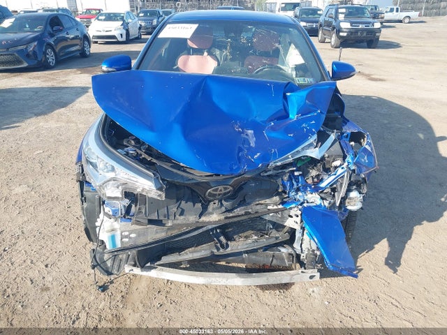 NMTKHMBX5JR026514 Toyota C-hr Xle Premium