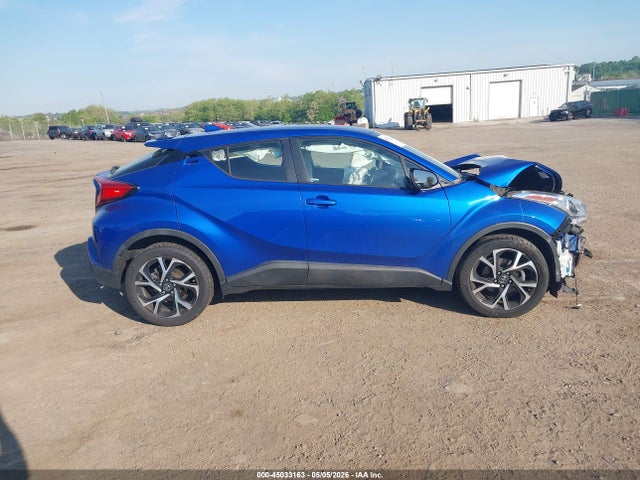 NMTKHMBX5JR026514 Toyota C-hr Xle Premium