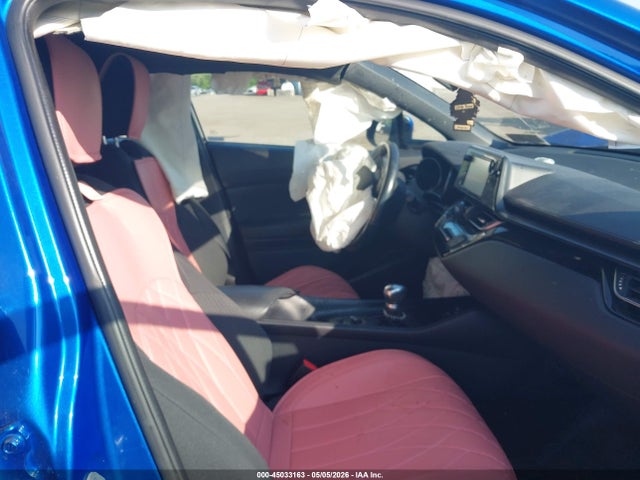 NMTKHMBX5JR026514 Toyota C-hr Xle Premium