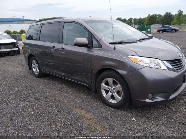 Продаж на аукціоні авто 2014 Toyota Sienna Le V6 8 Passenger, vin: 5TDKK3DC5ES435948, номер лоту: 45033176