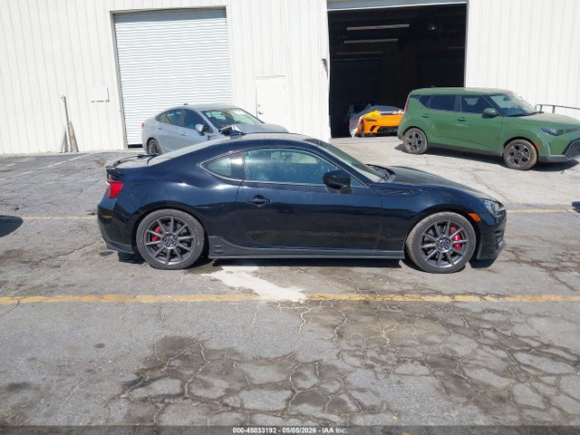 2017 Subaru Brz Limited მანქანა იყიდება აუქციონზე, vin: JF1ZCAC19H9603745, აუქციონის ნომერი: 45033192