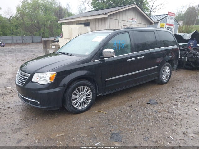 Продажа на аукционе авто 2016 Chrysler Town & Country Touring-l Anniversary Edition, vin: 2C4RC1CG9GR149133, номер лота: 45033198