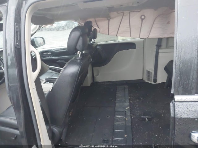 Продажа на аукционе авто 2016 Chrysler Town & Country Touring-l Anniversary Edition, vin: 2C4RC1CG9GR149133, номер лота: 45033198