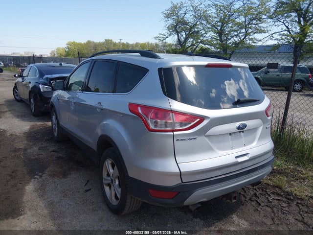 45033199 :رقم المزاد ، 1FMCU0GX9GUC08977 vin ، 2016 Ford Escape Se مزاد بيع