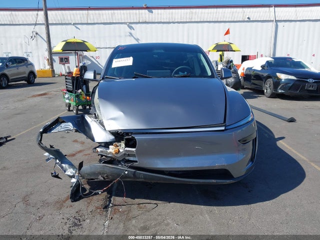 Tesla Model Y 2026 7SAYGDEE9TF364775 Image 13