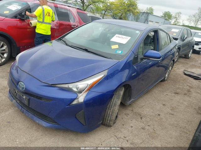 45033277 :رقم المزاد ، JTDKBRFU5H3540374 vin ، 2017 Toyota Prius Two مزاد بيع