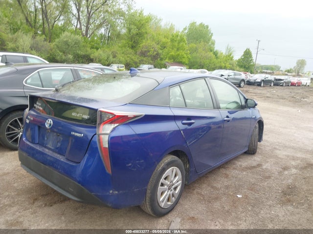 45033277 :رقم المزاد ، JTDKBRFU5H3540374 vin ، 2017 Toyota Prius Two مزاد بيع
