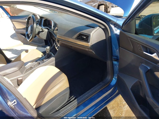 3VWE57BU5KM069389 Volkswagen Jetta 1.4t Sel
