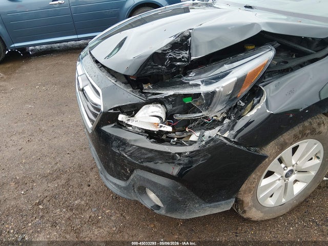 45033293 :رقم المزاد ، 4S4BSAFC5J3251859 vin ، 2018 Subaru Outback 2.5i Premium مزاد بيع