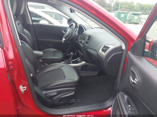 2018 Jeep Compass Latitude Fwd მანქანა იყიდება აუქციონზე, vin: 3C4NJCBB6JT186781, აუქციონის ნომერი: 45033379