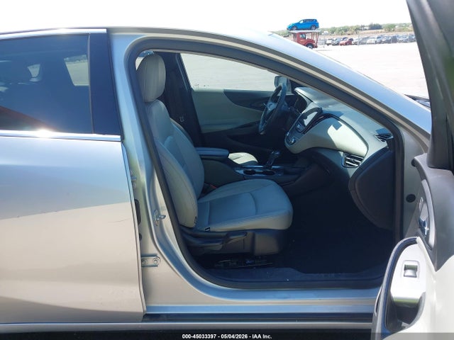 1G1ZE5ST1HF255156 Chevrolet MALIBU 1LT