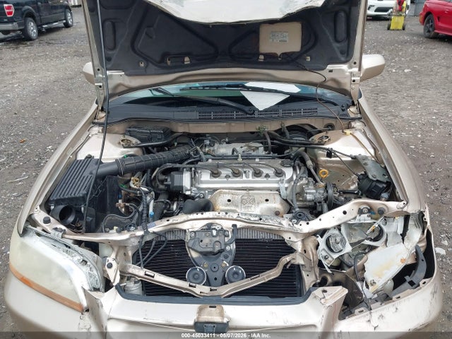 45033411 :رقم المزاد ، 1HGCG5647YA051969 vin ، 2000 Honda Accord 2.3 Lx مزاد بيع