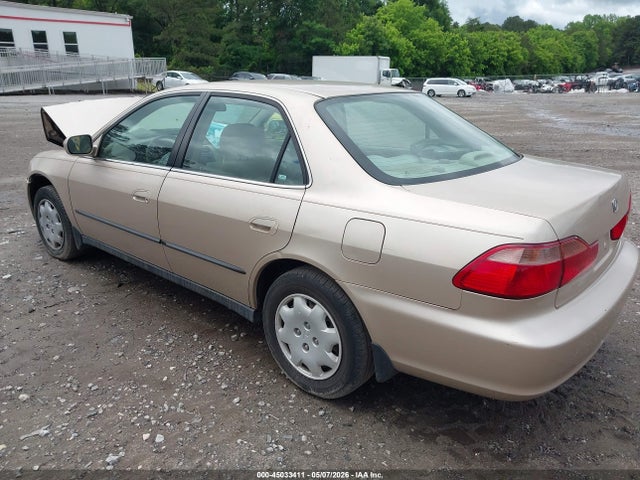 45033411 :رقم المزاد ، 1HGCG5647YA051969 vin ، 2000 Honda Accord 2.3 Lx مزاد بيع
