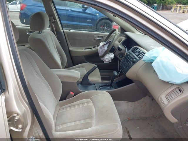 45033411 :رقم المزاد ، 1HGCG5647YA051969 vin ، 2000 Honda Accord 2.3 Lx مزاد بيع