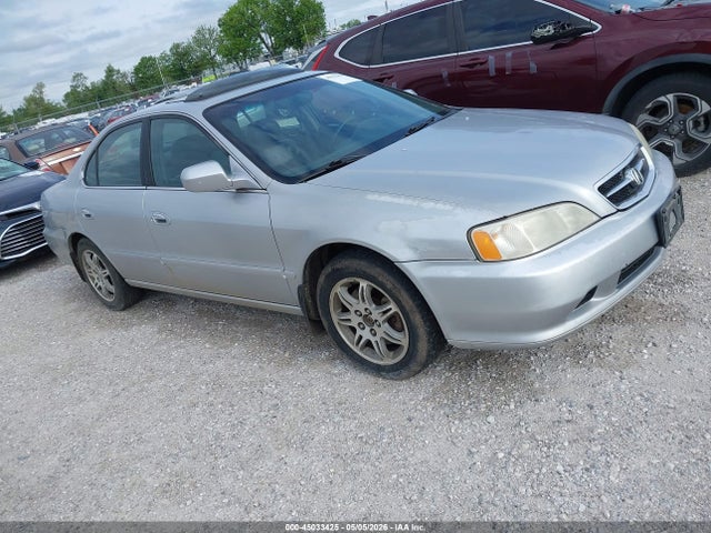 Auction sale of the 2000 Acura Tl 3.2, vin: 19UUA5665YA033834, lot number: 45033425