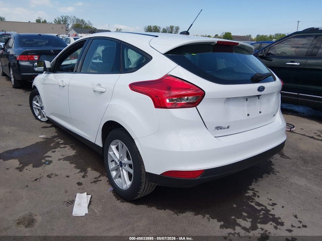 45033595 :رقم المزاد ، 1FADP3K24JL235231 vin ، 2018 Ford Focus Se مزاد بيع