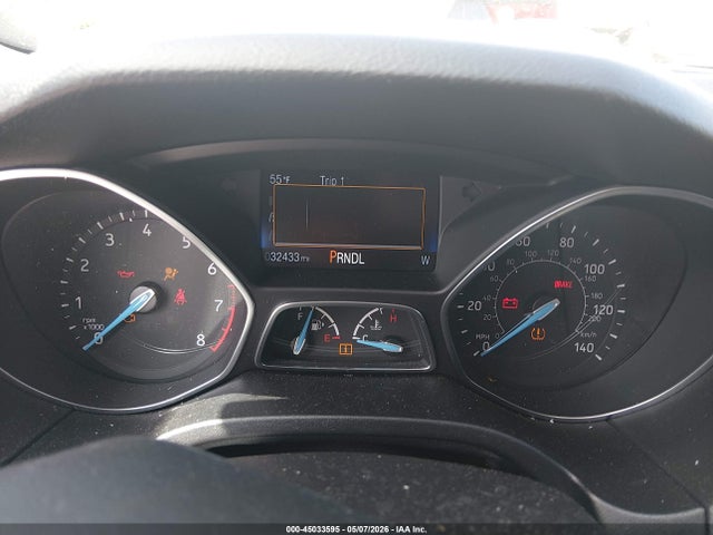 45033595 :رقم المزاد ، 1FADP3K24JL235231 vin ، 2018 Ford Focus Se مزاد بيع