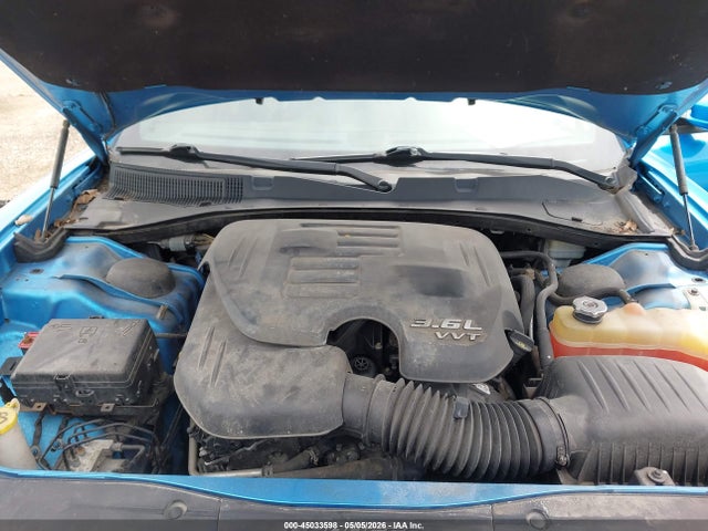 45033598 :رقم المزاد ، 2C3CDXHGXFH826049 vin ، 2015 Dodge Charger Sxt مزاد بيع