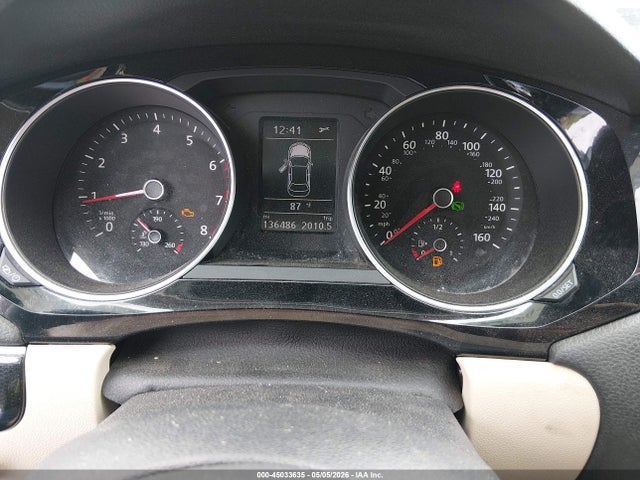 2017 Volkswagen Jetta 1.8t Sel/1.8t Sel Premium მანქანა იყიდება აუქციონზე, vin: 3VWL17AJXHM382392, აუქციონის ნომერი: 45033635