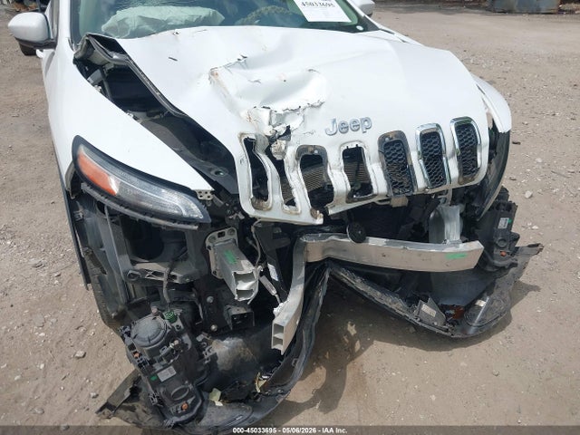 45033695 :رقم المزاد ، 1C4PJLCS5EW105549 vin ، 2014 Jeep Cherokee Latitude مزاد بيع