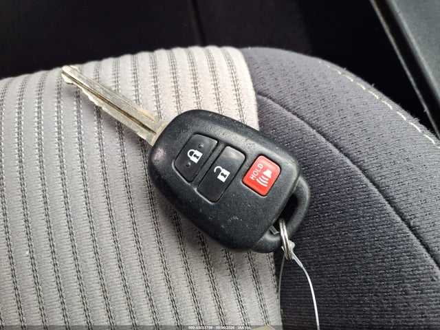 2015 Toyota Rav4 Xle მანქანა იყიდება აუქციონზე, vin: JTMWFREV1FJ045842, აუქციონის ნომერი: 45033759