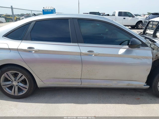 3VWN57BU6LM009638 Volkswagen Jetta 1.4t R-line/1.4t S