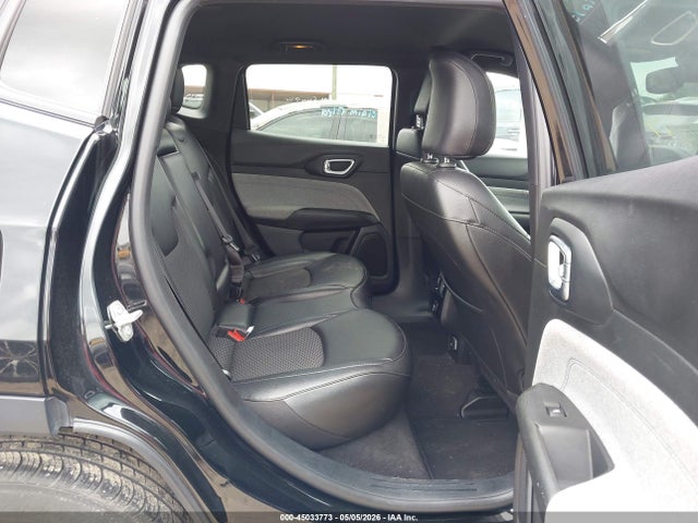 45033773 :رقم المزاد ، 3C4NJDBN5RT133159 vin ، 2024 Jeep Compass Latitude 4x4 مزاد بيع