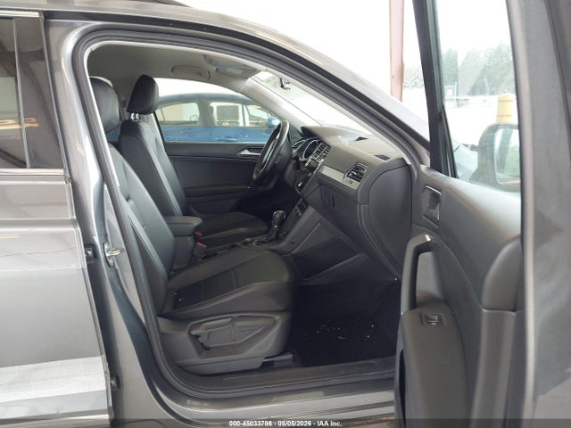 2018 Volkswagen Tiguan 2.0t Se/2.0t Sel მანქანა იყიდება აუქციონზე, vin: 3VV2B7AX8JM173031, აუქციონის ნომერი: 45033786