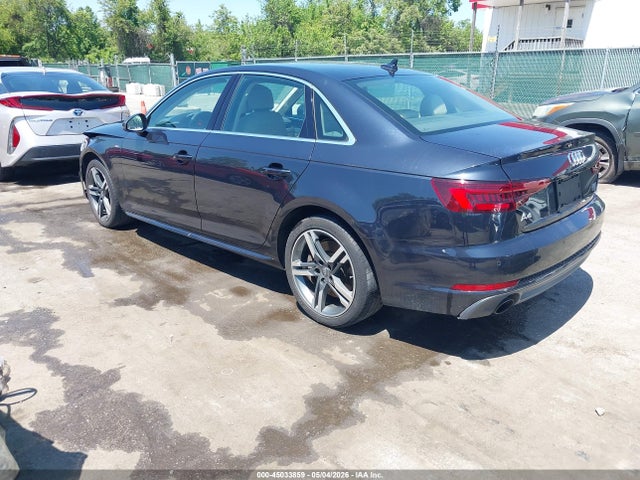 45033859 :رقم المزاد ، WAUENAF44JA042073 vin ، 2018 Audi A4 2.0t Premium مزاد بيع