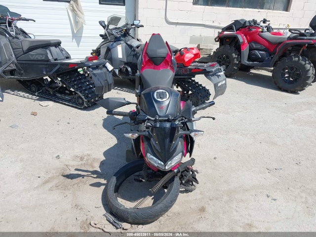 JKAERKD17KDA39543 Kawasaki Er400 D