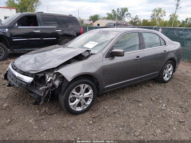 45033921 :رقم المزاد ، 3FAHP0HA7CR441307 vin ، 2012 Ford Fusion Se مزاد بيع