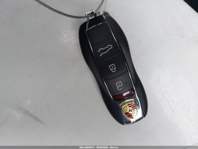 45033973 :رقم المزاد ، WP1AA2A58RLB06861 vin ، 2024 Porsche Macan T مزاد بيع