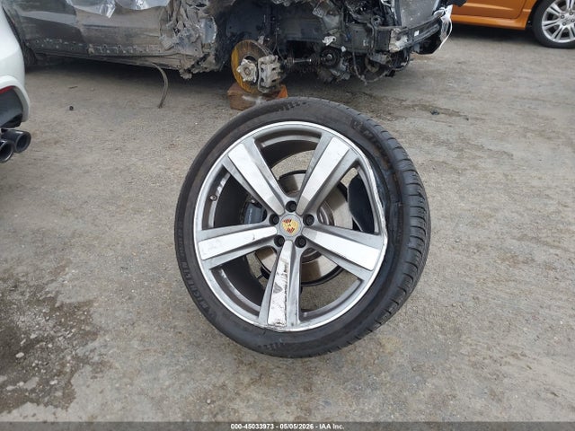 45033973 :رقم المزاد ، WP1AA2A58RLB06861 vin ، 2024 Porsche Macan T مزاد بيع
