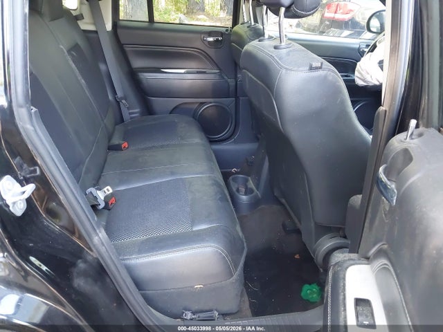45033998 :رقم المزاد ، 1C4NJDEB0GD617311 vin ، 2016 Jeep Compass Latitude مزاد بيع