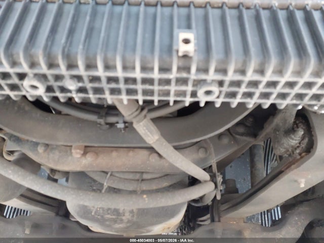 45034003 :رقم المزاد ، 4V4NC9TH1BN530913 vin ، 2011 Volvo Vn Vnl مزاد بيع