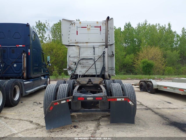 45034003 :رقم المزاد ، 4V4NC9TH1BN530913 vin ، 2011 Volvo Vn Vnl مزاد بيع