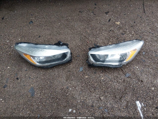 2018 Ford Escape Se მანქანა იყიდება აუქციონზე, vin: 1FMCU0GD6JUA81814, აუქციონის ნომერი: 45034042