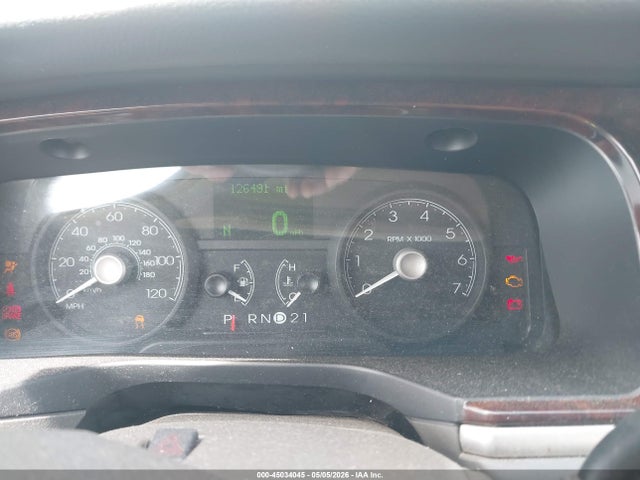 Продаж на аукціоні авто 2007 Lincoln Town Car Signature, vin: 1LNHM81V17Y608276, номер лоту: 45034045