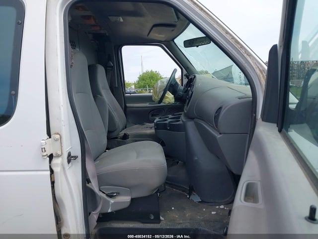 45034152 :رقم المزاد ، 1FTSE34L5XHB42470 vin ، 1999 Ford E-350 Super Duty Commercial/recreational مزاد بيع