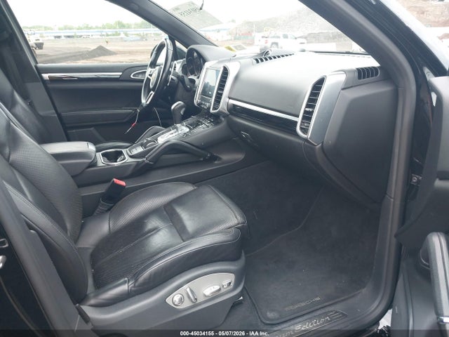 Продаж на аукціоні авто 2017 Porsche Cayenne Platinum Edition, vin: WP1AA2A24HKA88157, номер лоту: 45034155